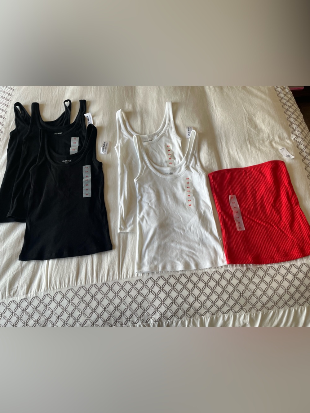 Old Navy Red and White Ribbed Tank Top Summer Bundle